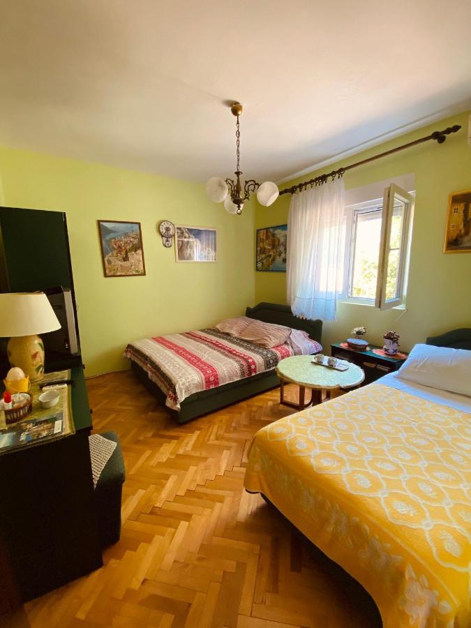 Apartments Vucinovic Тиват Екстер'єр фото